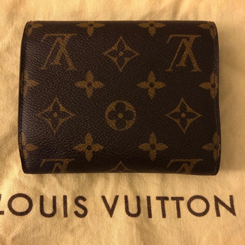 Wallet - Picture 2 of 5